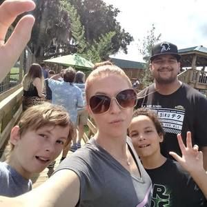 Meet your Posher, Amy